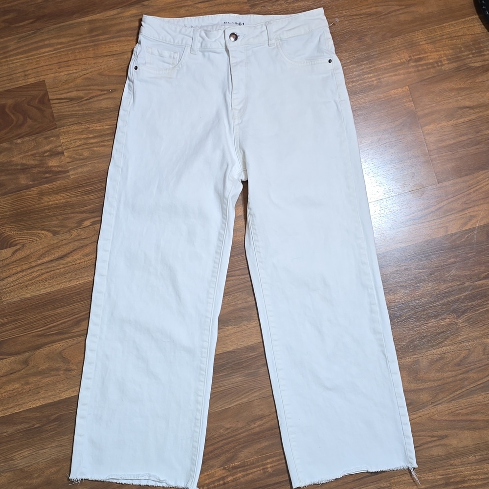 DL1961 Hepburn High Rise Wide Leg Crop Jeans in Eggshell
